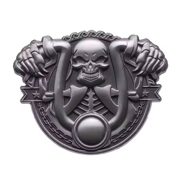 Massiver Biker-Pin „Ape Hanger Skull“ – Totenkopf Anstecker